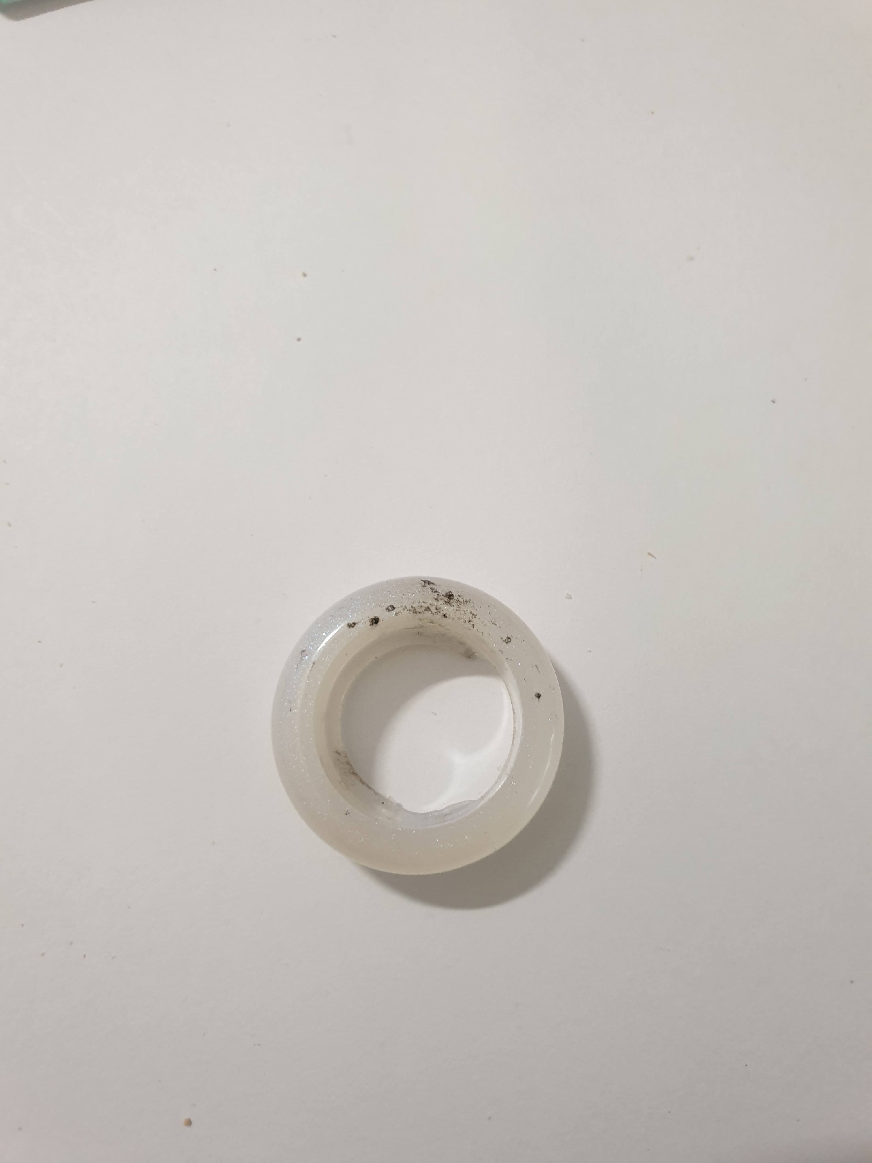 Bague en Résine Époxy Transparente Paillettes Bleues – Fait Main