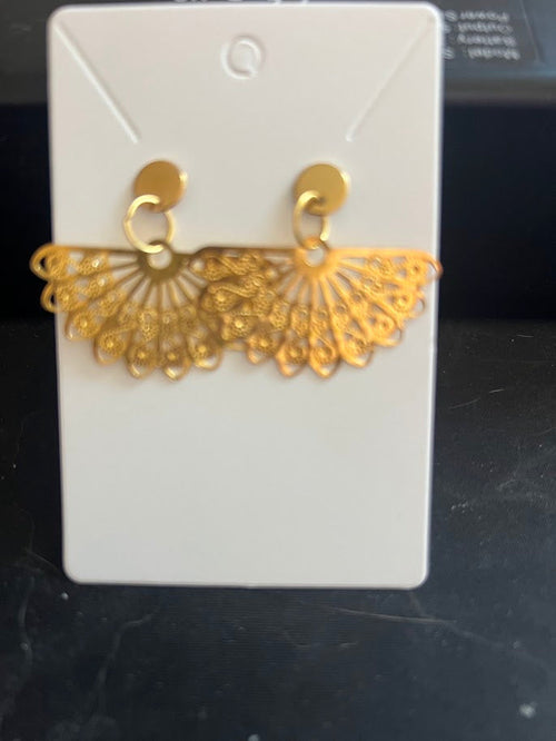 Boucles d'oreilles Ailes du Soleil en métal doré éventail filigrané