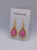 Boucles d'Oreilles Pendantes Plaquées Or Forme Goutte Résine Époxy Rose – Fait Main