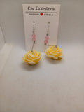 Boucles d'Oreilles Clous Fleur Rose Blanche Perle et Métal Plaqué Argent – Fait Main