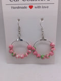 Boucles d'Oreilles Pendantes Métal Plaqué Argent et Perles Naturelles Véritables Roses – Fait Main