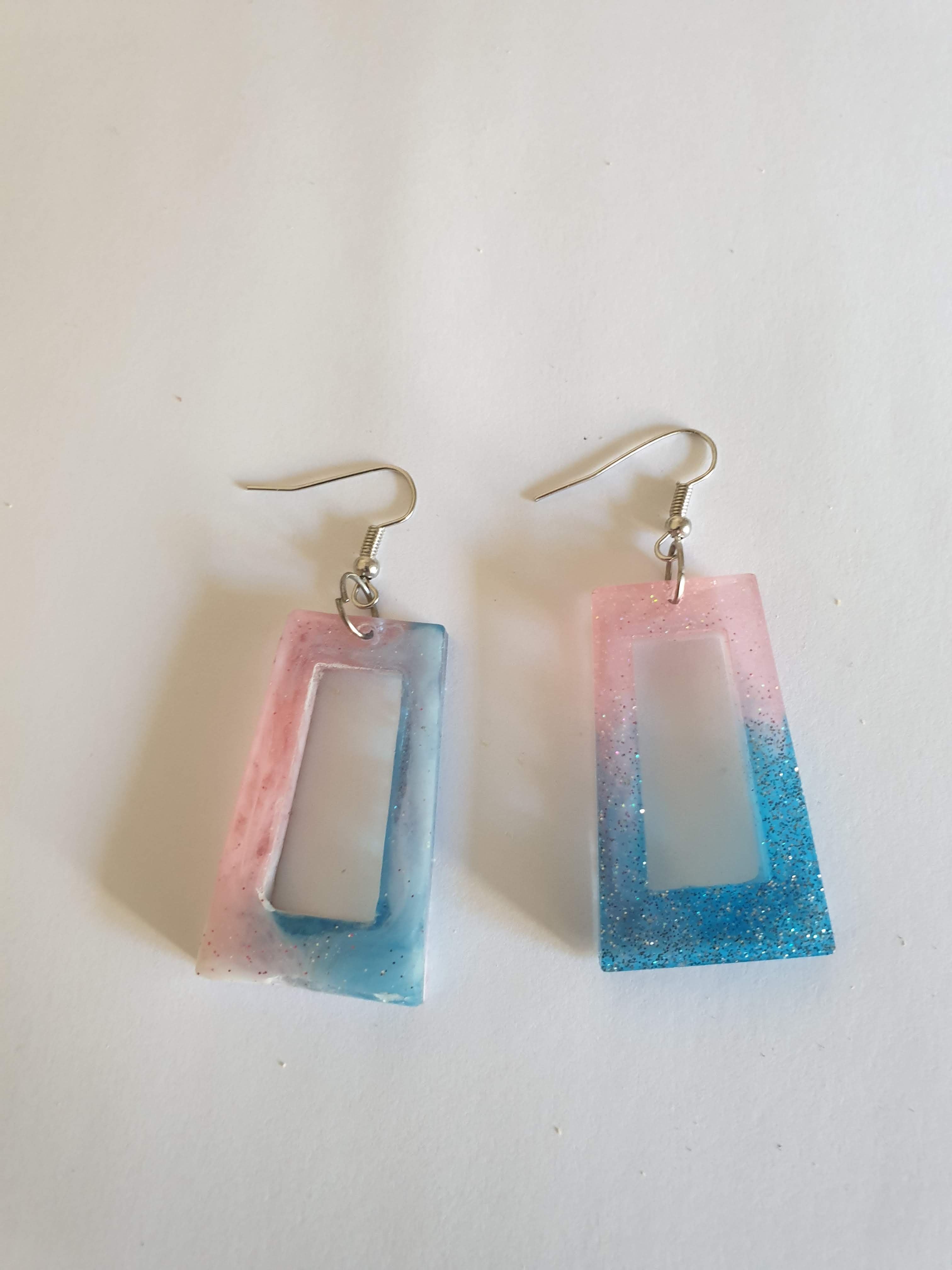 Boucles d'Oreilles Pendantes Argent Rectangle et Disque Résine Époxy Orange Pailletée – Fait Main