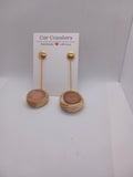 Boucles d'Oreilles Pendantes Bois et Résine Époxy Chaîne Dorée Pièce Ancienne – Pièce Unique